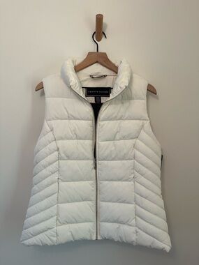 NWT Tommy Hilfiger Women’s Puffer Vest White Chic Posh